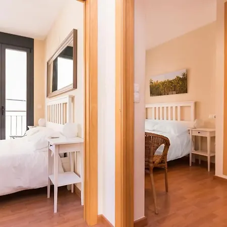 Alc - Modern 2 Bed In Historic Centre *